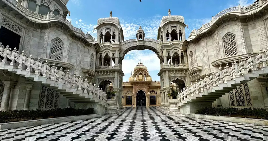 ISKCON-Temple,-Vrindavan