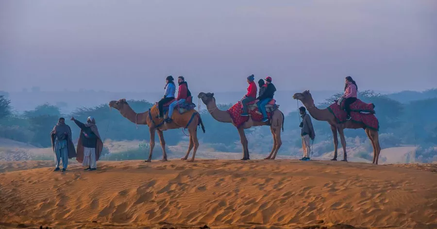 sam-sand-dunes-desert-safari